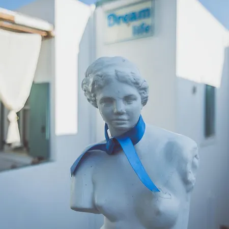Milos Dream Life Feriehus Triovasálos